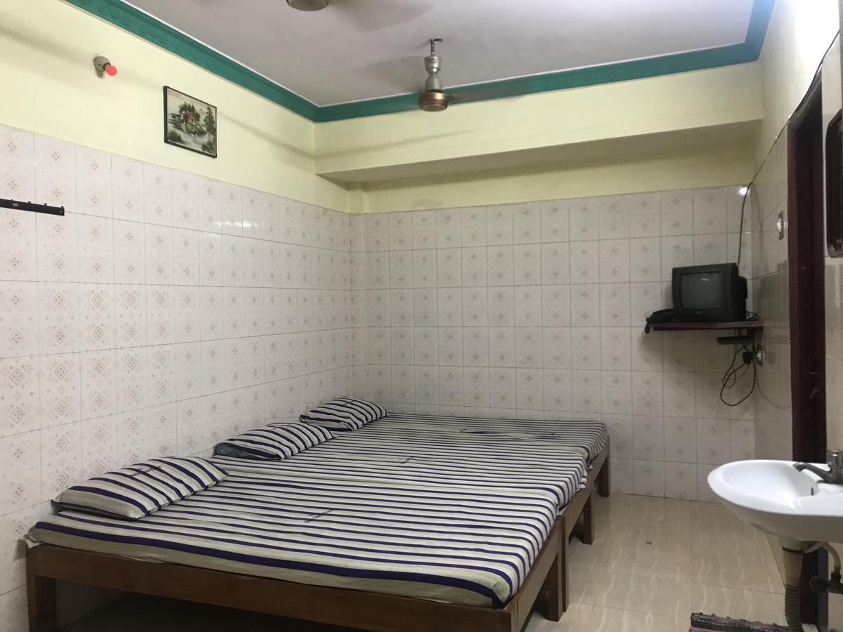 Merit Guest House Chennai Exterior foto