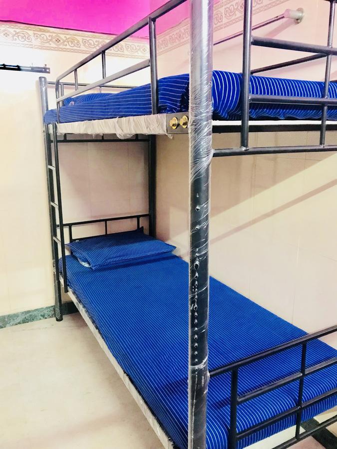 Merit Guest House Chennai Exterior foto